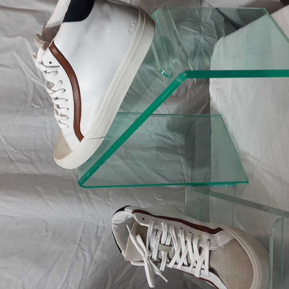 Shoes - Picture 2 of 5